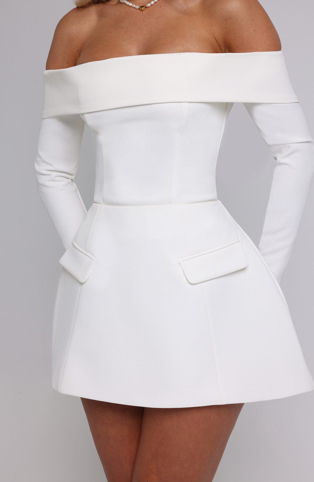 Robe Courte Manches Longues Kelly