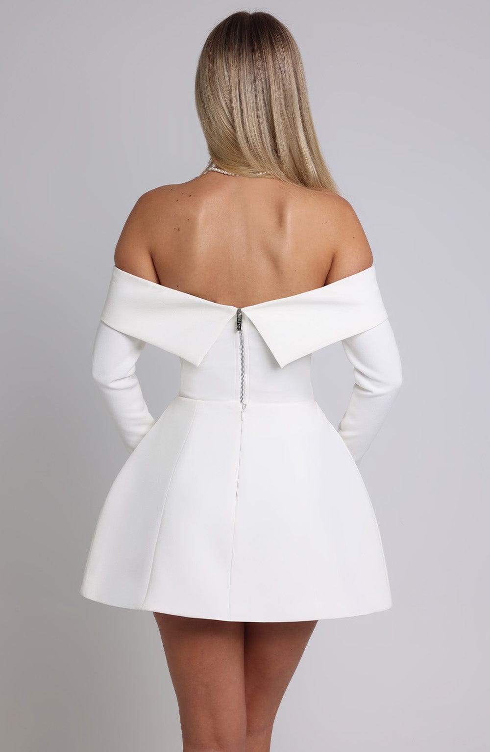 Robe Courte Manches Longues Kelly