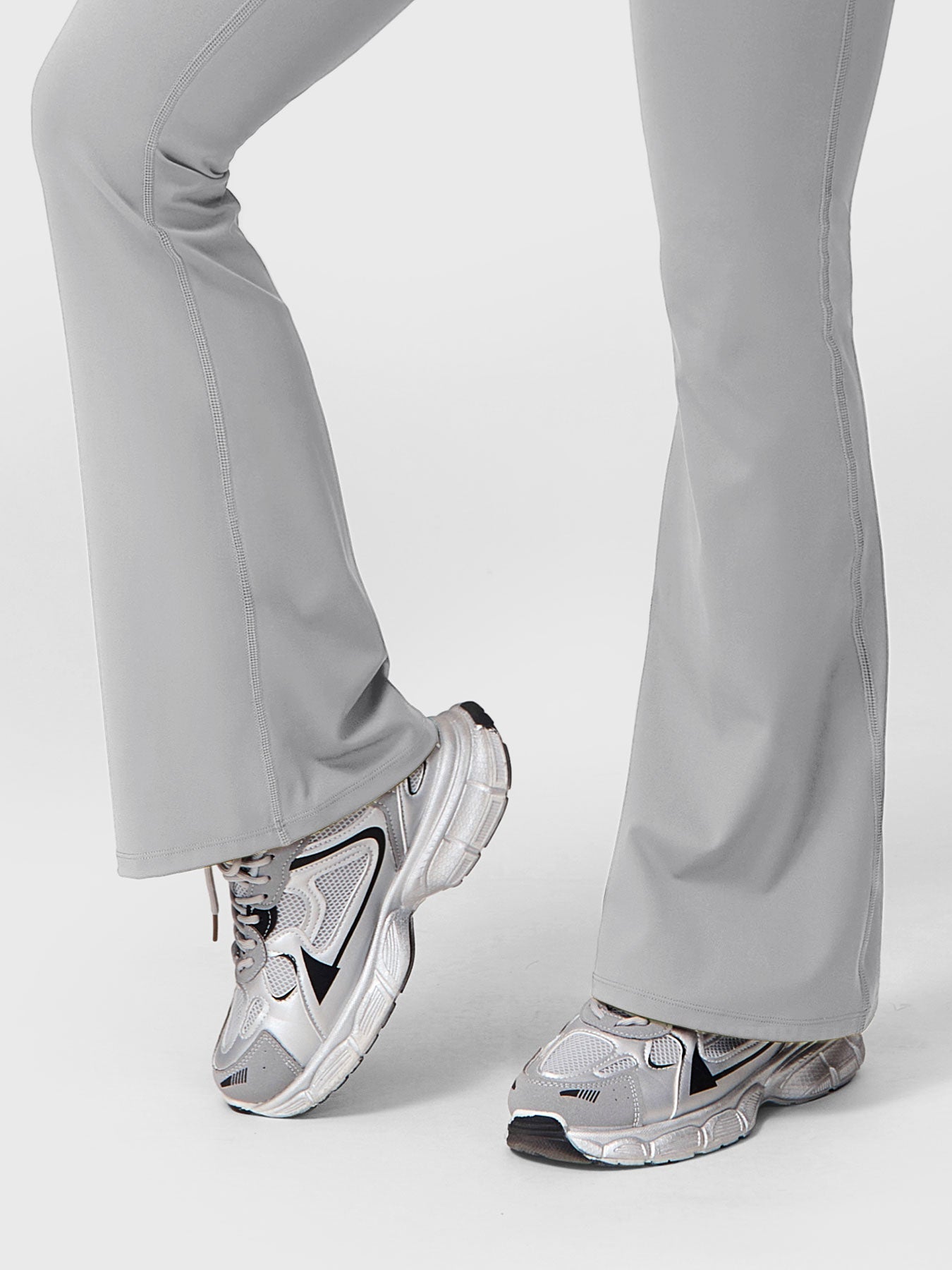 Pantalon Flare Poches Froncées Giseli