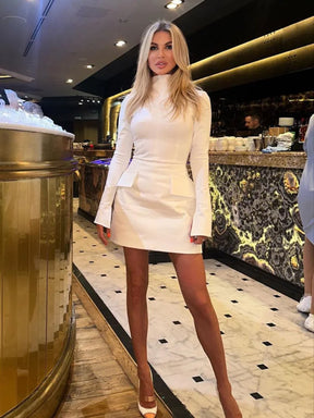 Robe Courte Col Roulé Manches Longues Paris