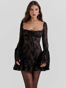 Robe Courte En Dentelle Manches Longues Nicoly