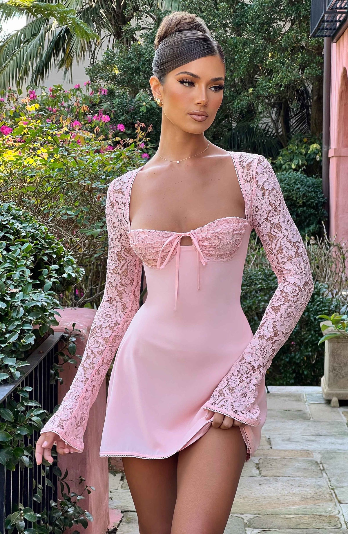 Robe Courte En Dentelle Jacinta
