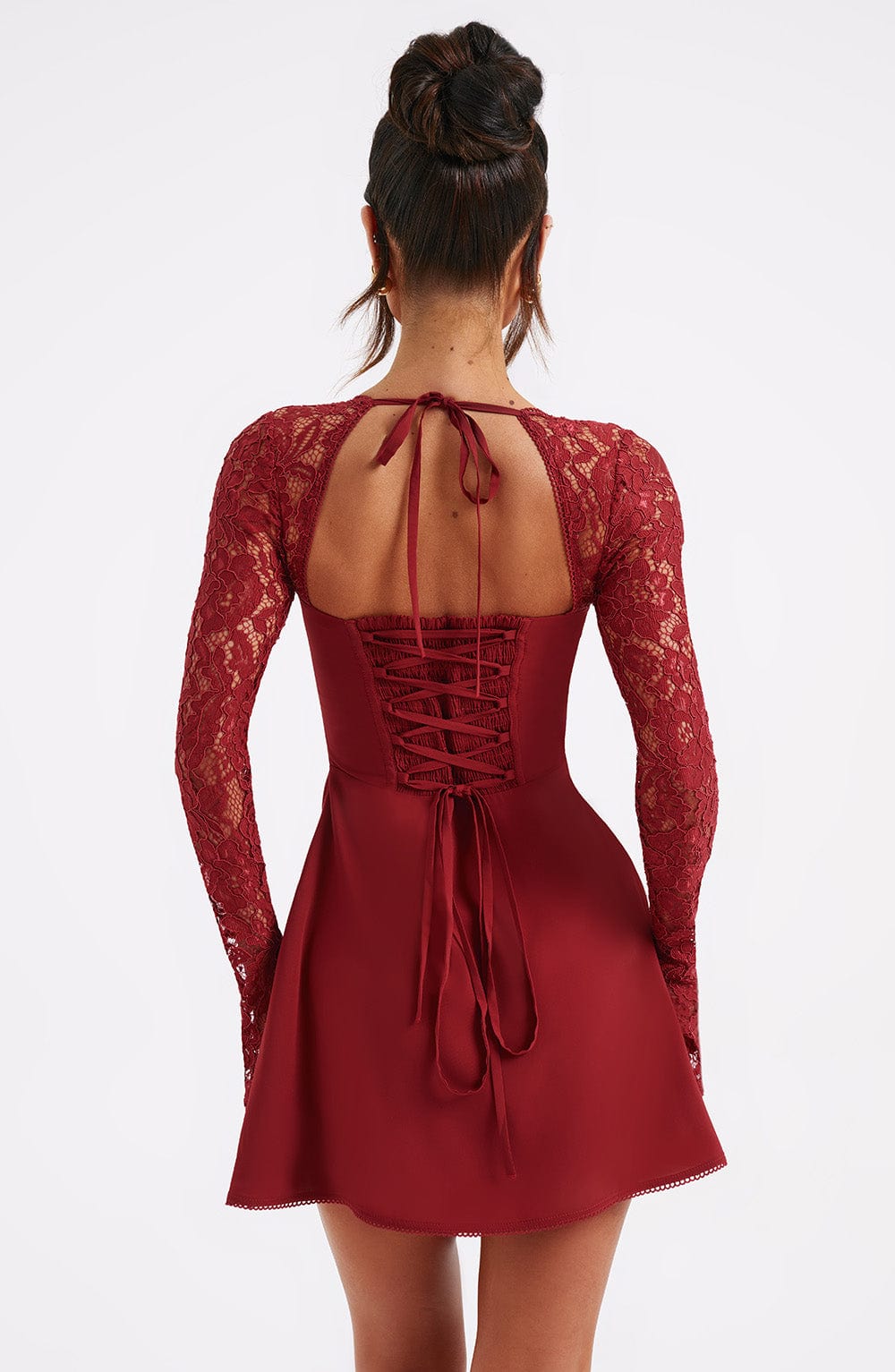 Robe Courte En Dentelle Jacinta